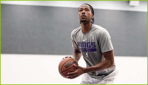 2019 NBA draftee, Kezie Okpala earns $898,310 as a salary; Know about his personal life and career